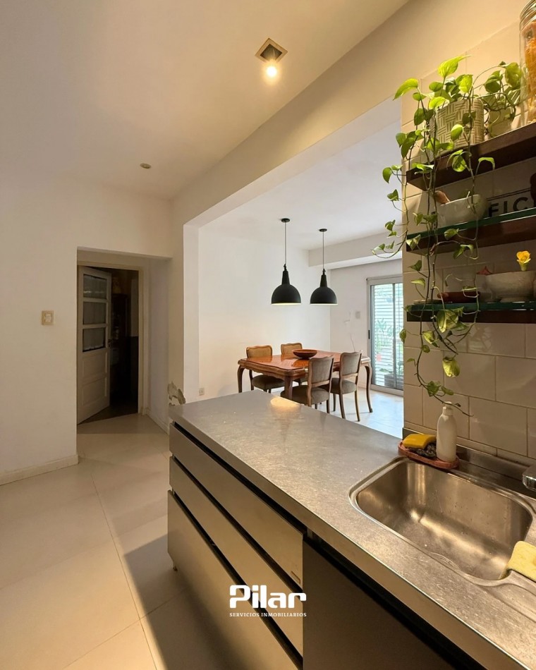 Hermosa casa en calle Victoria