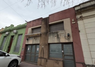 Casa calle Salta, zona excepecional! ideal consultorio!